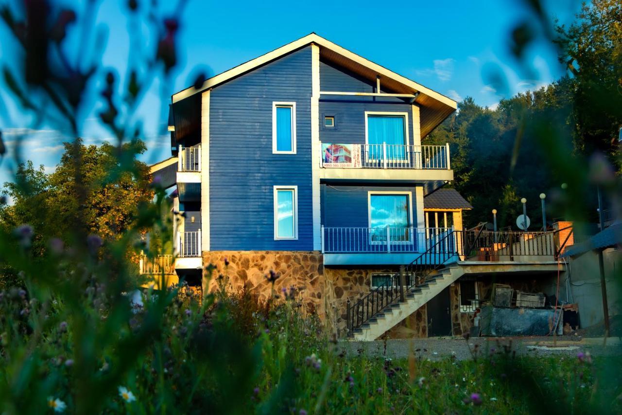 Blue Heaven Hotell Bakuriani Eksteriør bilde