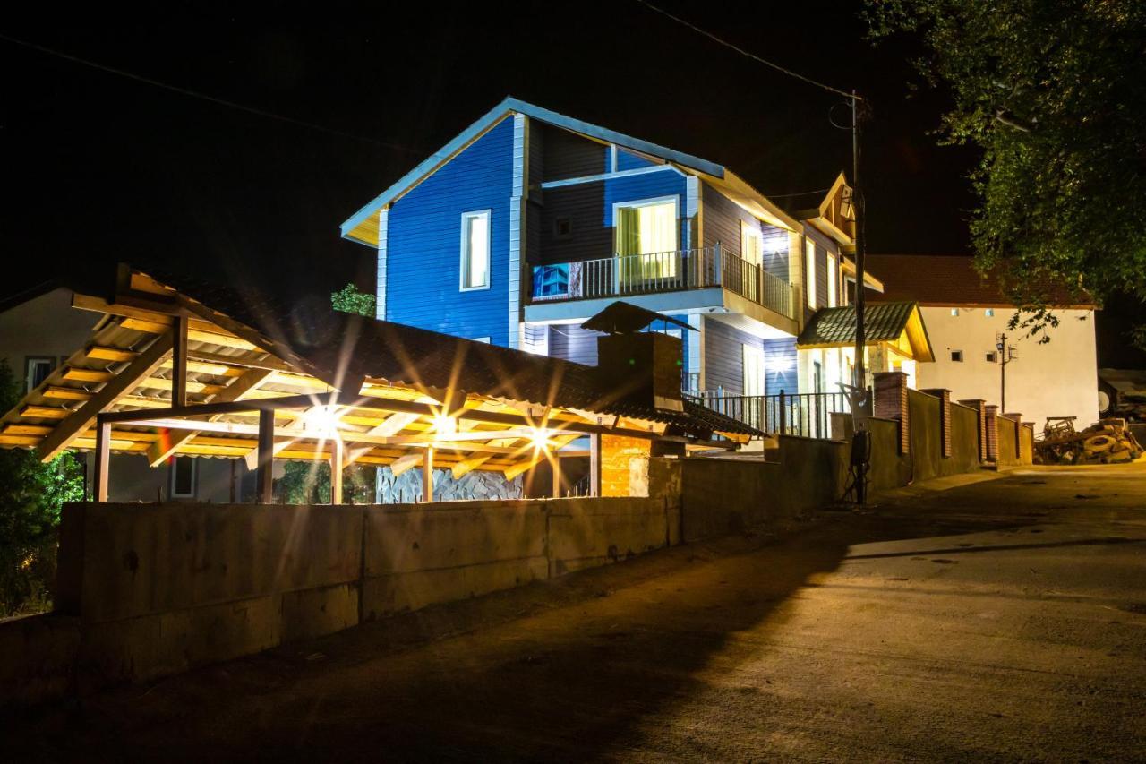 Blue Heaven Hotell Bakuriani Eksteriør bilde