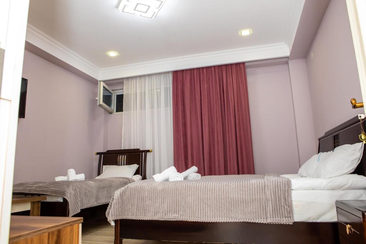 Blue Heaven Hotell Bakuriani Eksteriør bilde