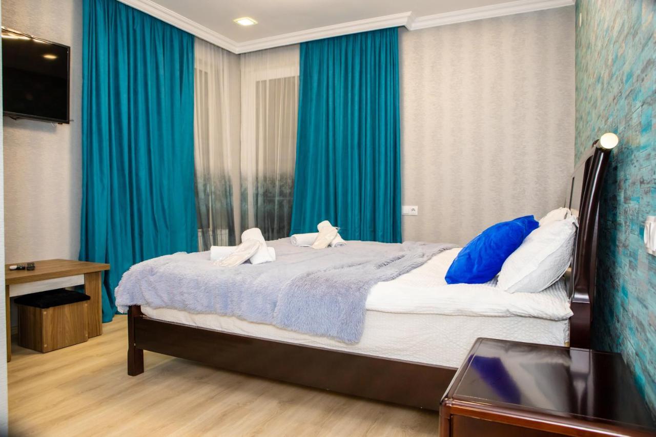 Blue Heaven Hotell Bakuriani Eksteriør bilde